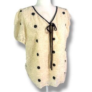 Boutique Cream and Black Lace Women's Top XL